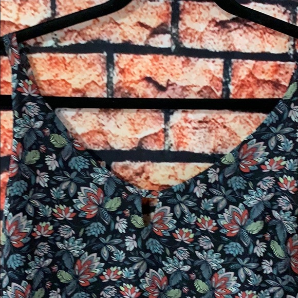 Cabi Flirt Floral 2 Piece - Picture 6 of 6
